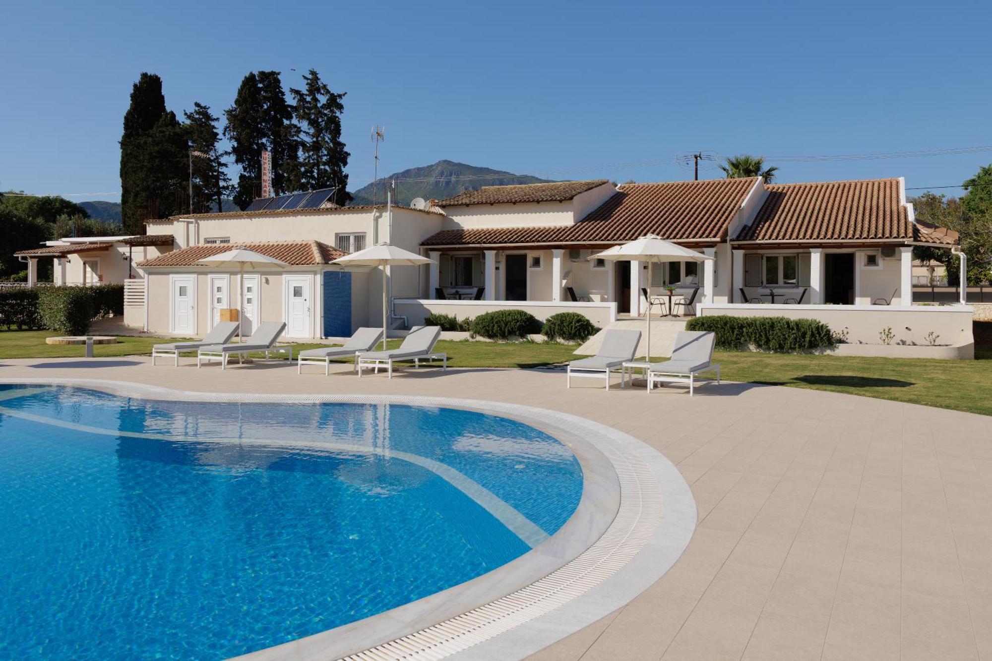 Santos Holidays Dassia  Dış mekan fotoğraf