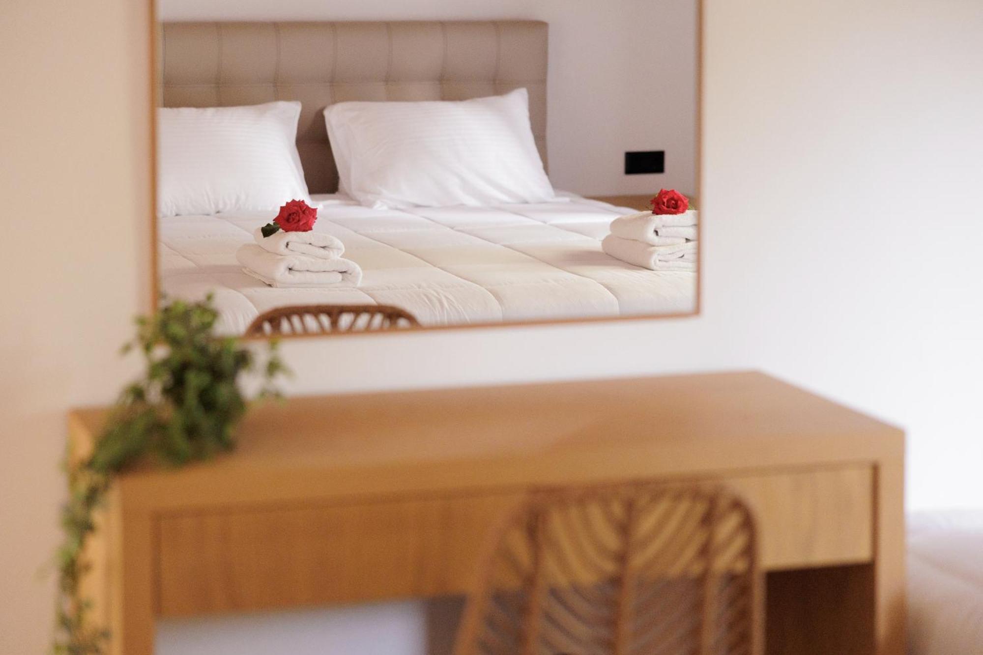 Santos Holidays Dassia  Dış mekan fotoğraf