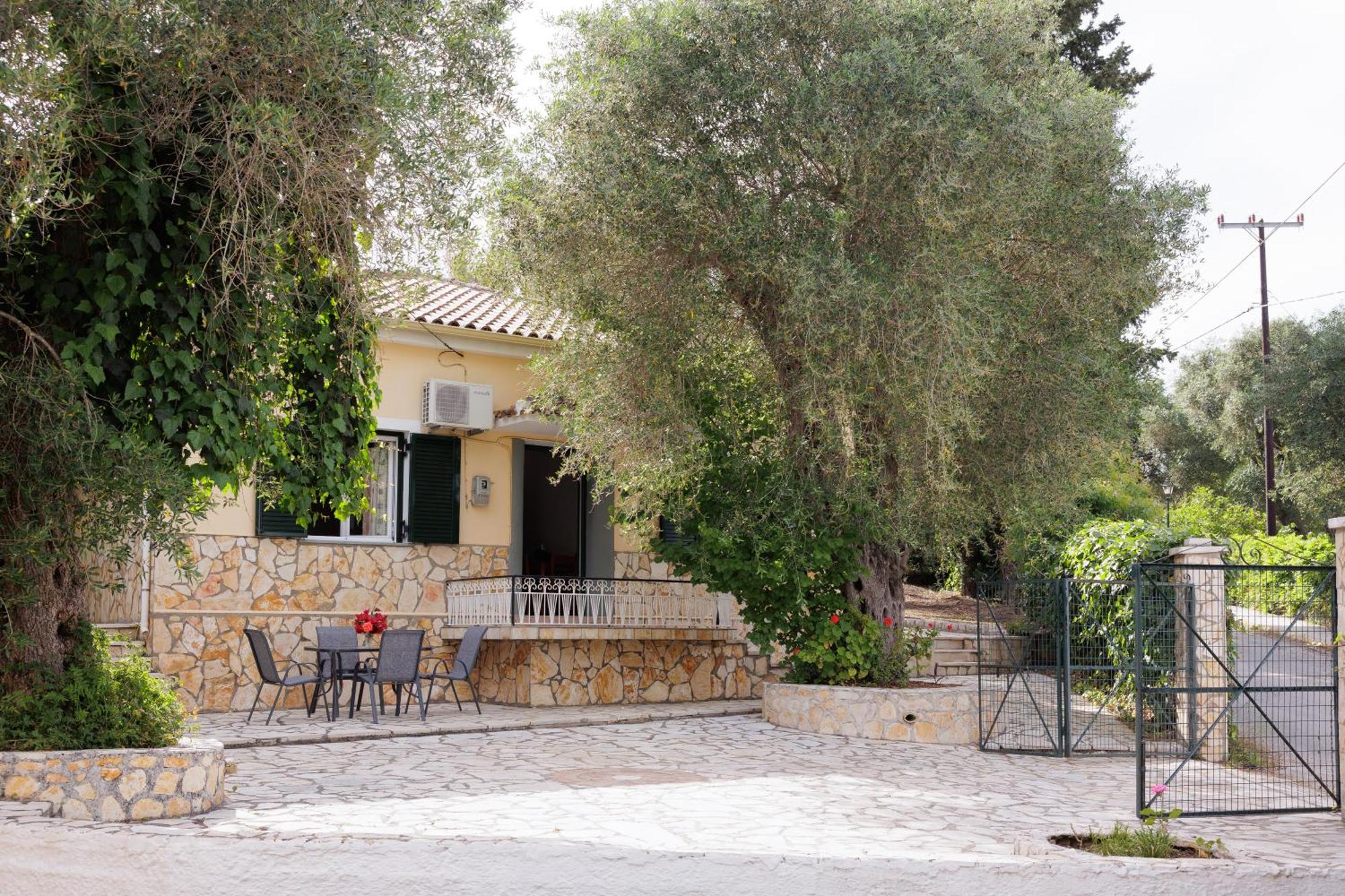 Santos Holidays Dassia  Oda fotoğraf
