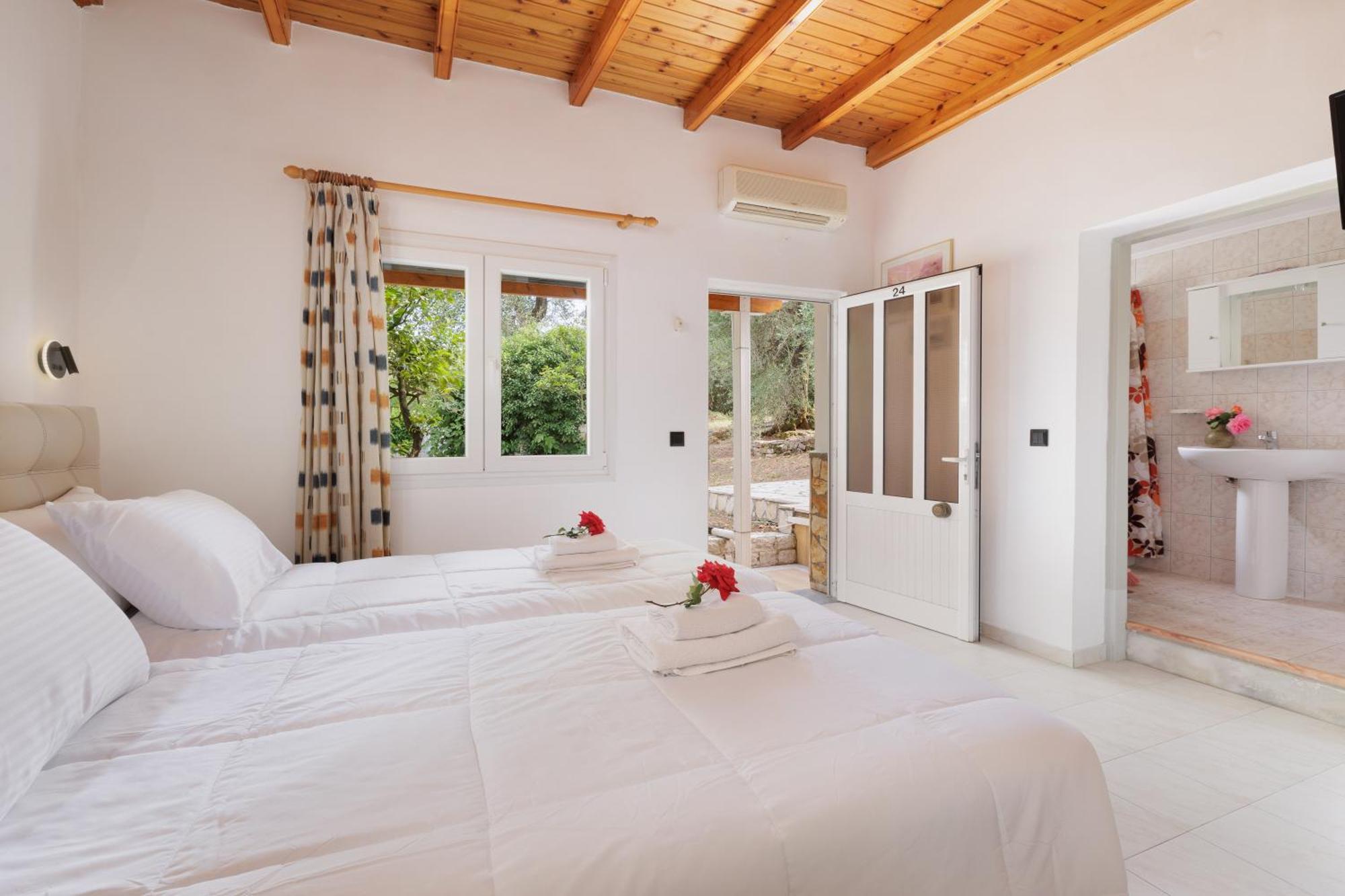 Santos Holidays Dassia  Dış mekan fotoğraf