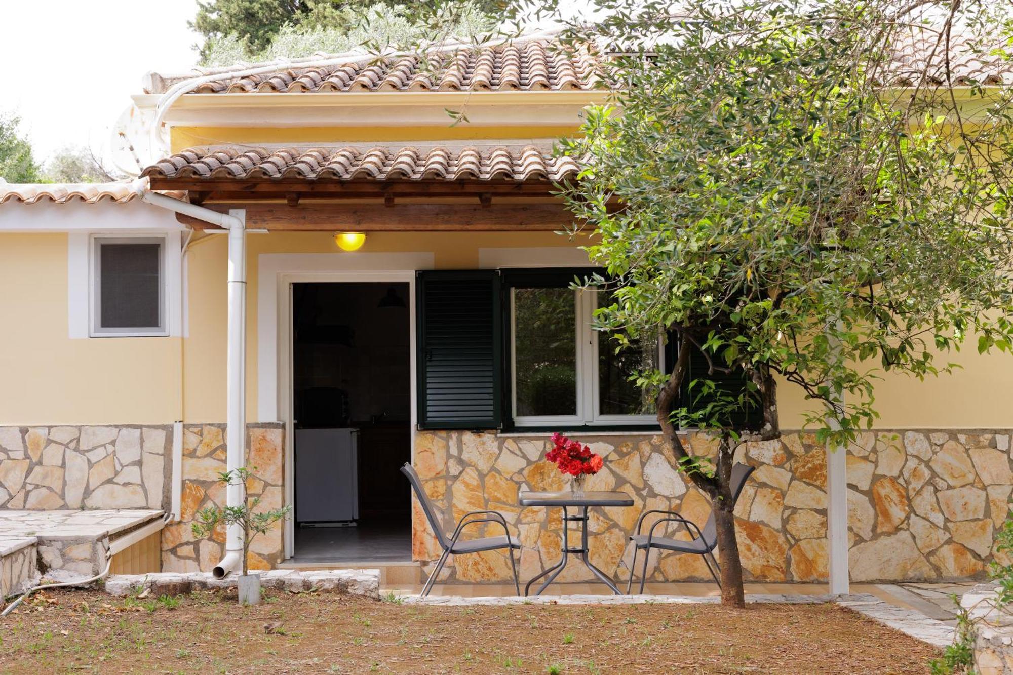 Santos Holidays Dassia  Dış mekan fotoğraf
